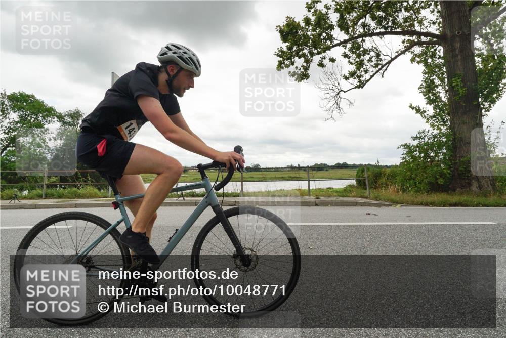 30.08.2026 - Elbe Triathlon Hamburg Michael Burmester http://msf.ph/oto/10048771 30.08.2026 15:23:40 Radfahren  meine-sportfotos.de