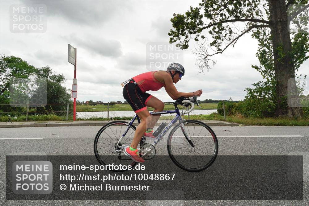 30.08.2026 - Elbe Triathlon Hamburg Michael Burmester http://msf.ph/oto/10048867 30.08.2026 15:25:28 Radfahren  meine-sportfotos.de