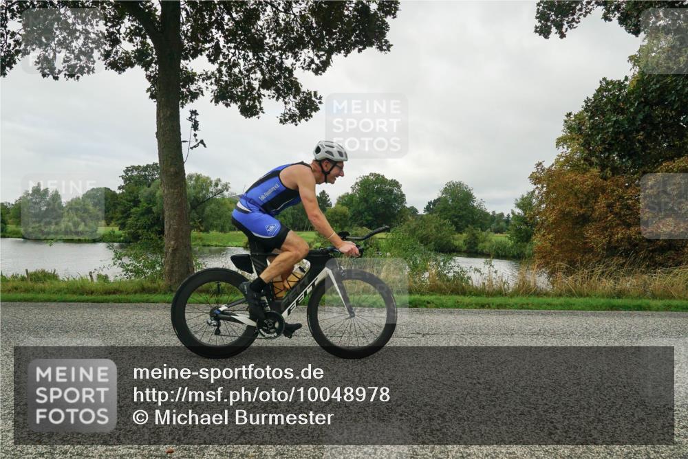 30.08.2026 - Elbe Triathlon Hamburg Michael Burmester http://msf.ph/oto/10048978 30.08.2026 09:35:52 Radfahren 381, 425, 434, 476, 602, 680, 681, 783, 1895 meine-sportfotos.de