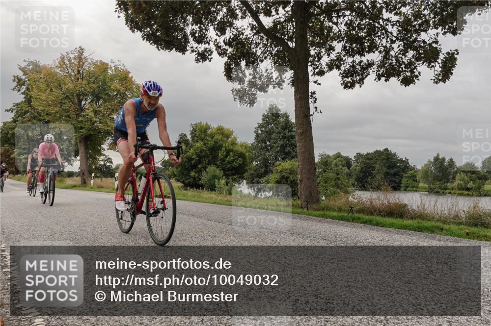 30.08.2026 - Elbe Triathlon Hamburg Michael Burmester http://msf.ph/oto/10049032 30.08.2026 09:47:35 Radfahren 260, 327, 358, 388, 552, 809, 868 meine-sportfotos.de
