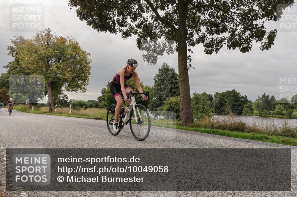 30.08.2026 - Elbe Triathlon Hamburg Michael Burmester http://msf.ph/oto/10049058 30.08.2026 09:47:43 Radfahren 305, 336, 388, 432, 553, 666, 809 meine-sportfotos.de