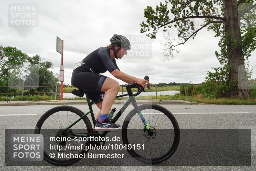 30.08.2026 - Elbe Triathlon Hamburg Michael Burmester http://msf.ph/oto/10049151 30.08.2026 15:28:47 Radfahren  meine-sportfotos.de