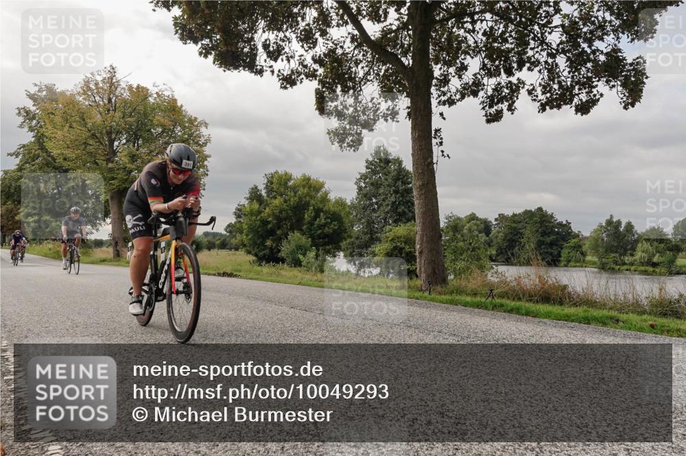 30.08.2026 - Elbe Triathlon Hamburg Michael Burmester http://msf.ph/oto/10049293 30.08.2026 09:49:26 Radfahren 279, 329, 391, 405, 420, 476, 509, 597, 766 meine-sportfotos.de