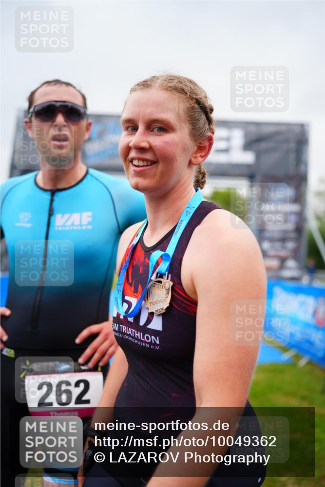 30.08.2026 - Elbe Triathlon Hamburg LAZAROV Photography http://msf.ph/oto/10049362 30.08.2026 10:35:33 Ziel  meine-sportfotos.de