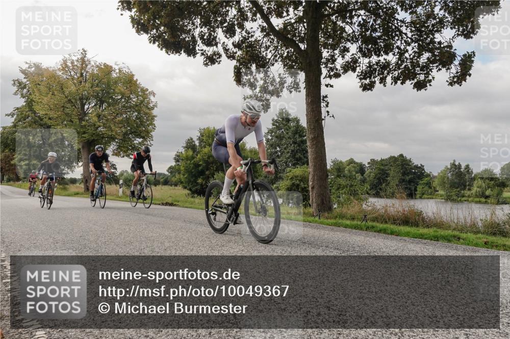 30.08.2026 - Elbe Triathlon Hamburg Michael Burmester http://msf.ph/oto/10049367 30.08.2026 09:49:57 Radfahren 282, 346, 458, 483, 542, 794, 854 meine-sportfotos.de