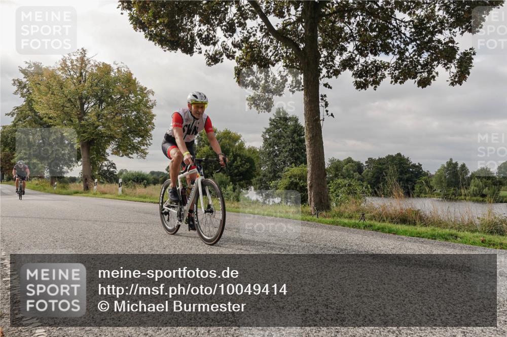 30.08.2026 - Elbe Triathlon Hamburg Michael Burmester http://msf.ph/oto/10049414 30.08.2026 09:50:27 Radfahren 297, 735 meine-sportfotos.de