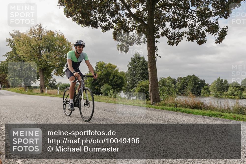 30.08.2026 - Elbe Triathlon Hamburg Michael Burmester http://msf.ph/oto/10049496 30.08.2026 09:51:21 Radfahren 570, 860, 861, 936, 977 meine-sportfotos.de