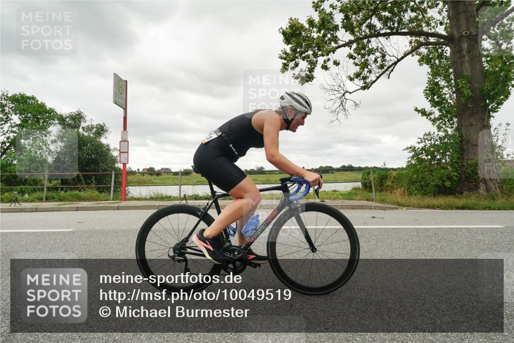 30.08.2026 - Elbe Triathlon Hamburg Michael Burmester http://msf.ph/oto/10049519 30.08.2026 15:32:58 Radfahren  meine-sportfotos.de