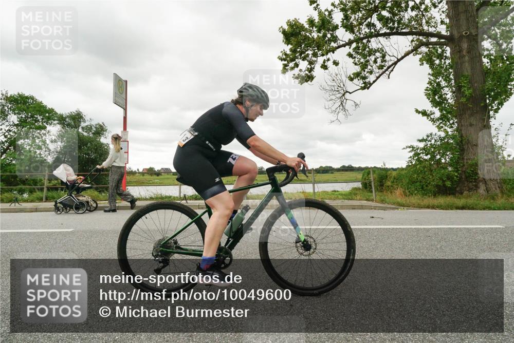 30.08.2026 - Elbe Triathlon Hamburg Michael Burmester http://msf.ph/oto/10049600 30.08.2026 15:33:57 Radfahren  meine-sportfotos.de
