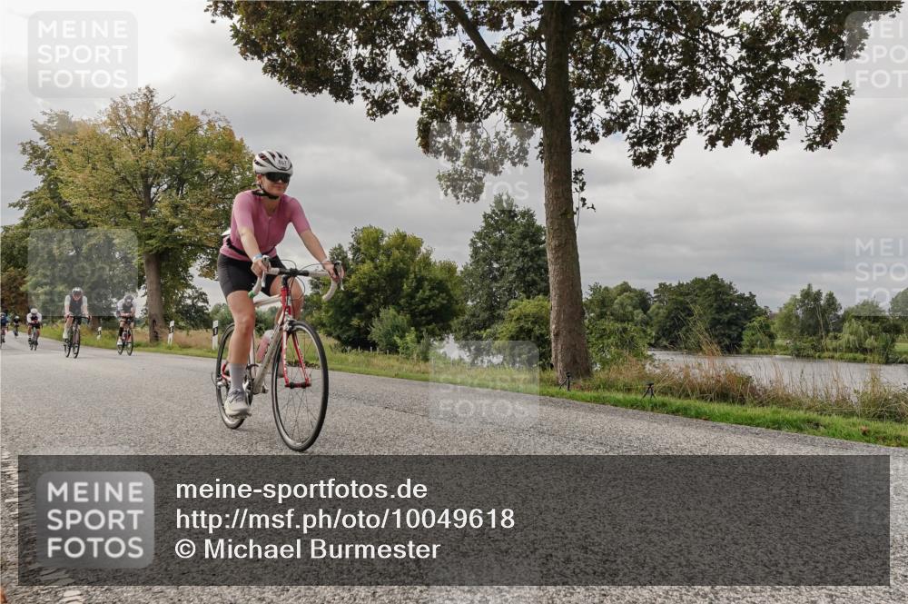 30.08.2026 - Elbe Triathlon Hamburg Michael Burmester http://msf.ph/oto/10049618 30.08.2026 09:52:26 Radfahren 500, 668, 714, 732, 761, 828, 849, 867, 871, 889, 914 meine-sportfotos.de