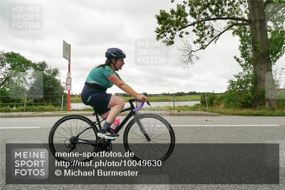 30.08.2026 - Elbe Triathlon Hamburg Michael Burmester http://msf.ph/oto/10049630 30.08.2026 15:34:32 Radfahren  meine-sportfotos.de