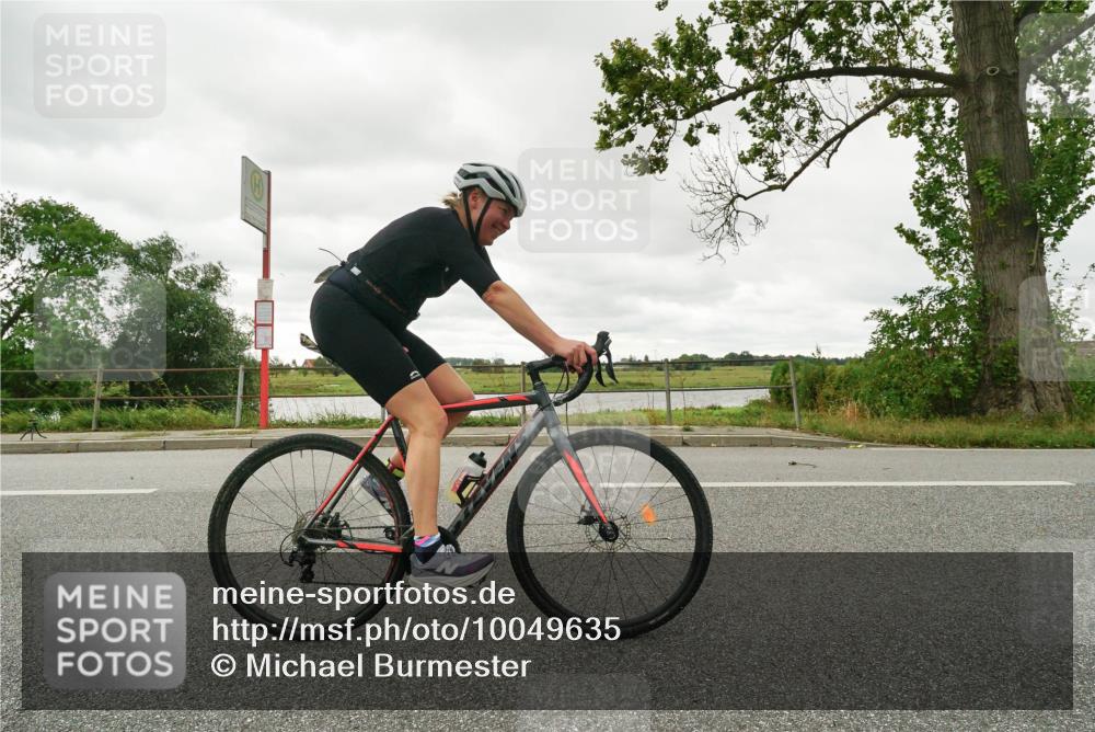 30.08.2026 - Elbe Triathlon Hamburg Michael Burmester http://msf.ph/oto/10049635 30.08.2026 15:34:41 Radfahren  meine-sportfotos.de