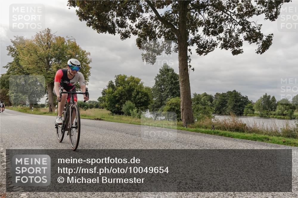 30.08.2026 - Elbe Triathlon Hamburg Michael Burmester http://msf.ph/oto/10049654 30.08.2026 09:52:38 Radfahren 386, 389, 425, 428, 439, 739, 789, 811, 834 meine-sportfotos.de