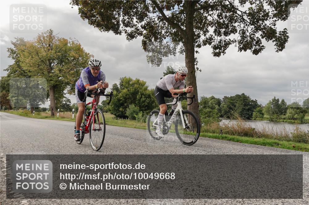30.08.2026 - Elbe Triathlon Hamburg Michael Burmester http://msf.ph/oto/10049668 30.08.2026 09:52:46 Radfahren 386, 415, 428, 573, 789, 834, 855 meine-sportfotos.de