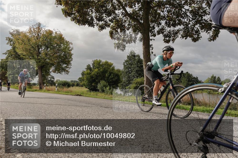 30.08.2026 - Elbe Triathlon Hamburg Michael Burmester http://msf.ph/oto/10049802 30.08.2026 09:54:46 Radfahren 400, 418, 541, 583, 648, 711, 911 meine-sportfotos.de