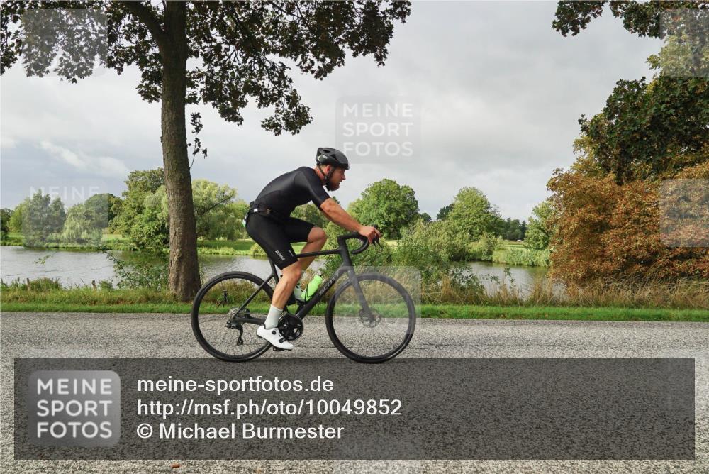 30.08.2026 - Elbe Triathlon Hamburg Michael Burmester http://msf.ph/oto/10049852 30.08.2026 09:40:39 Radfahren 288, 318, 397, 399, 403, 404, 676 meine-sportfotos.de
