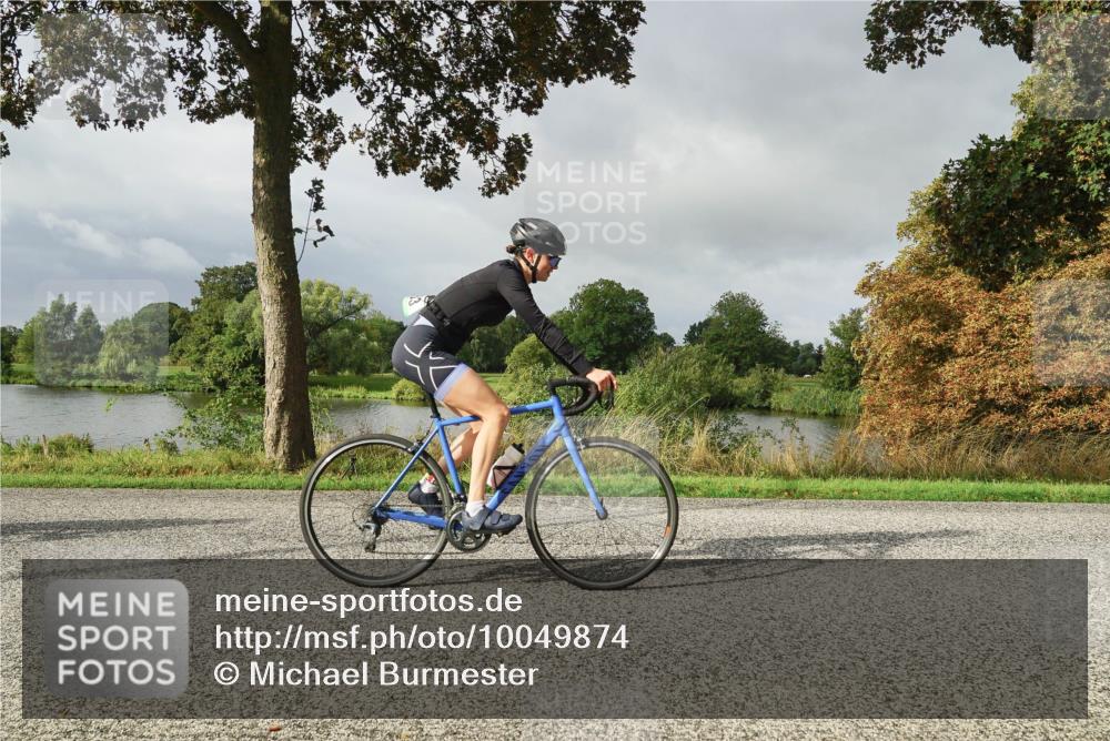 30.08.2026 - Elbe Triathlon Hamburg Michael Burmester http://msf.ph/oto/10049874 30.08.2026 09:40:50 Radfahren 245, 351, 421, 853 meine-sportfotos.de