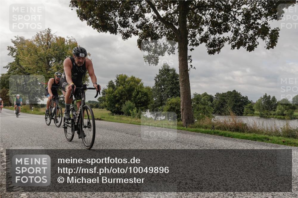 30.08.2026 - Elbe Triathlon Hamburg Michael Burmester http://msf.ph/oto/10049896 30.08.2026 09:55:47 Radfahren 352, 397, 479, 595, 621, 757, 820, 843, 872 meine-sportfotos.de
