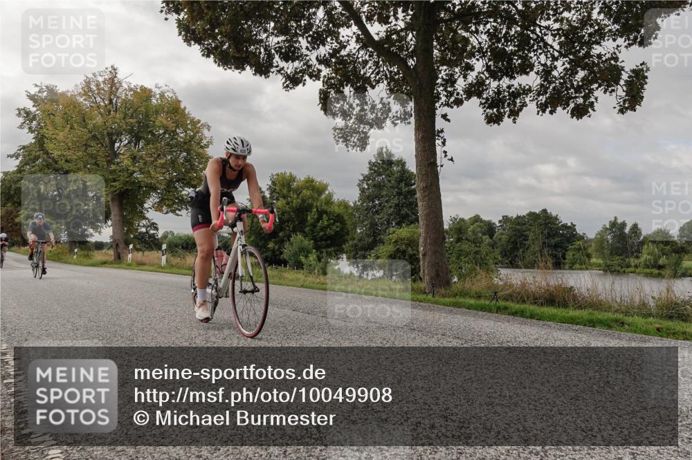 30.08.2026 - Elbe Triathlon Hamburg Michael Burmester http://msf.ph/oto/10049908 30.08.2026 09:55:50 Radfahren 352, 397, 410, 437, 576, 595, 757, 820, 843, 872 meine-sportfotos.de