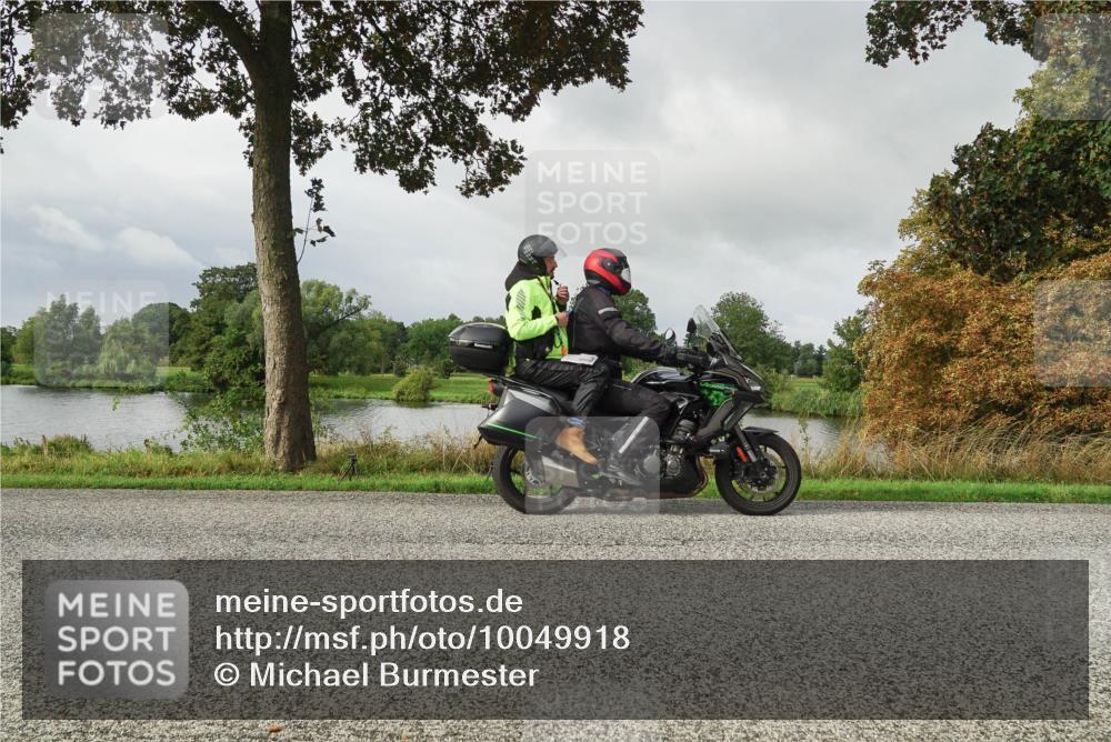 30.08.2026 - Elbe Triathlon Hamburg Michael Burmester http://msf.ph/oto/10049918 30.08.2026 09:41:05 Radfahren 251, 294, 341, 347, 382, 563, 581, 595, 756, 802, 1896 meine-sportfotos.de