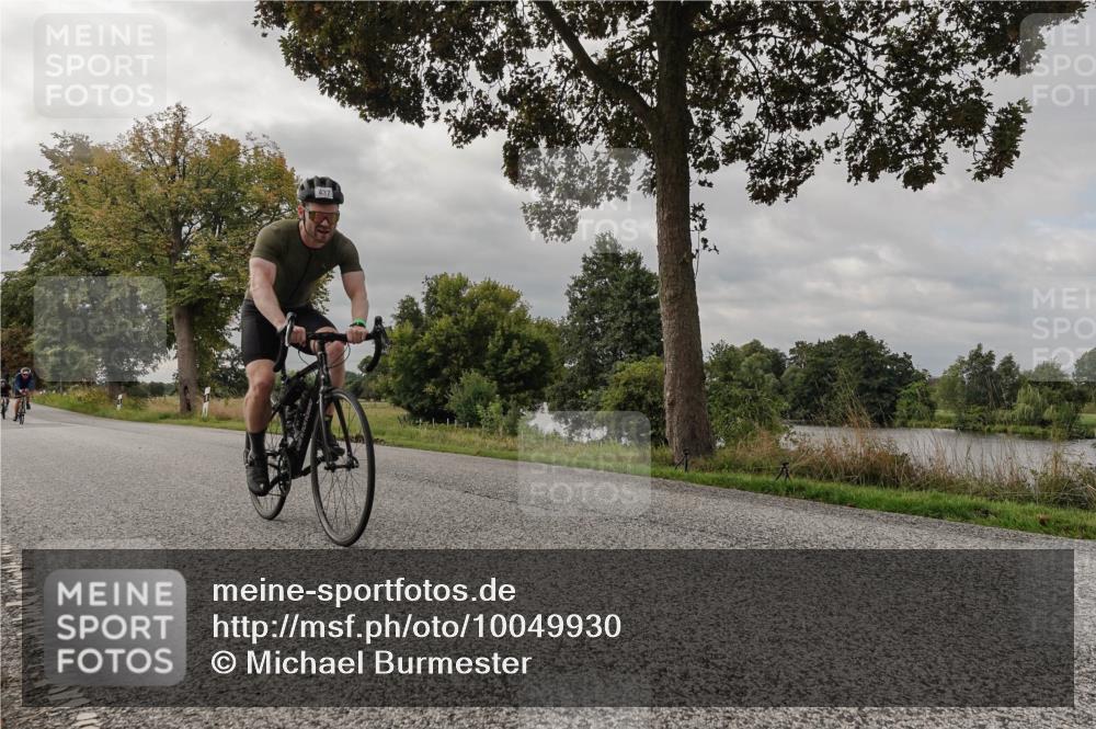 30.08.2026 - Elbe Triathlon Hamburg Michael Burmester http://msf.ph/oto/10049930 30.08.2026 09:55:57 Radfahren 399, 410, 437, 576, 581, 756, 788, 872 meine-sportfotos.de