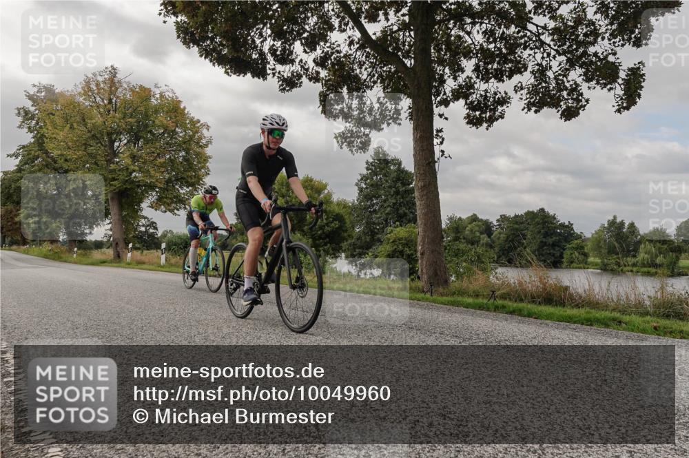 30.08.2026 - Elbe Triathlon Hamburg Michael Burmester http://msf.ph/oto/10049960 30.08.2026 09:56:17 Radfahren 451, 544, 626, 657, 797, 983 meine-sportfotos.de