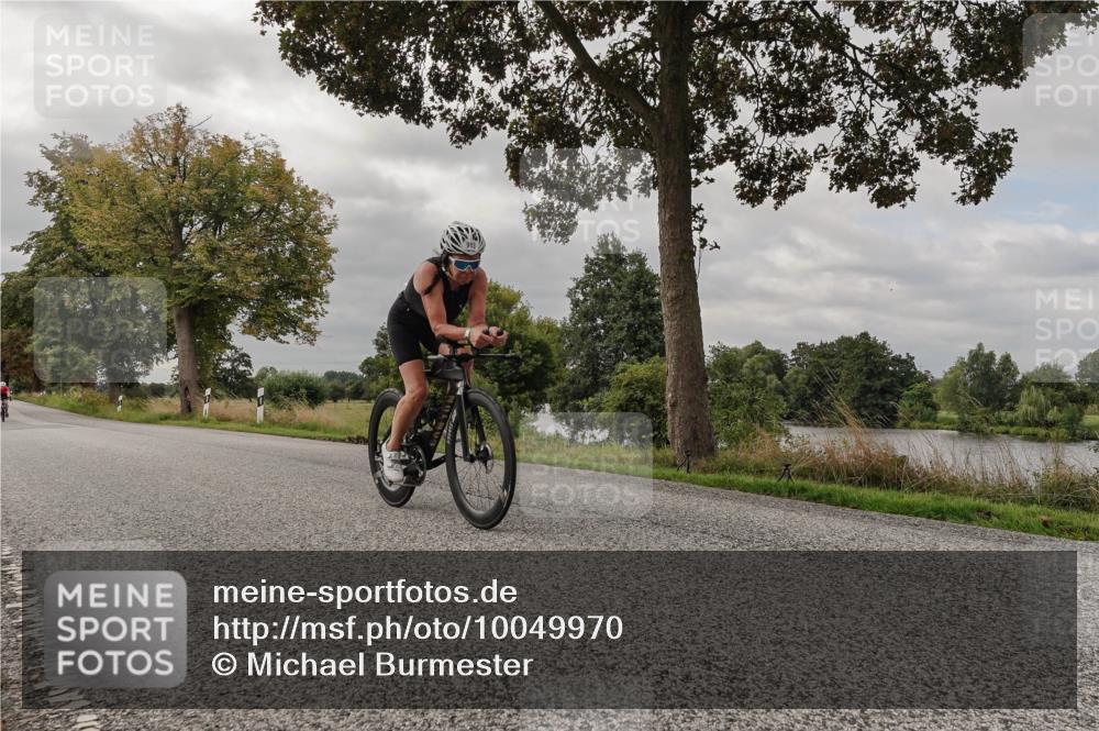 30.08.2026 - Elbe Triathlon Hamburg Michael Burmester http://msf.ph/oto/10049970 30.08.2026 09:56:23 Radfahren 363, 626, 883, 983 meine-sportfotos.de