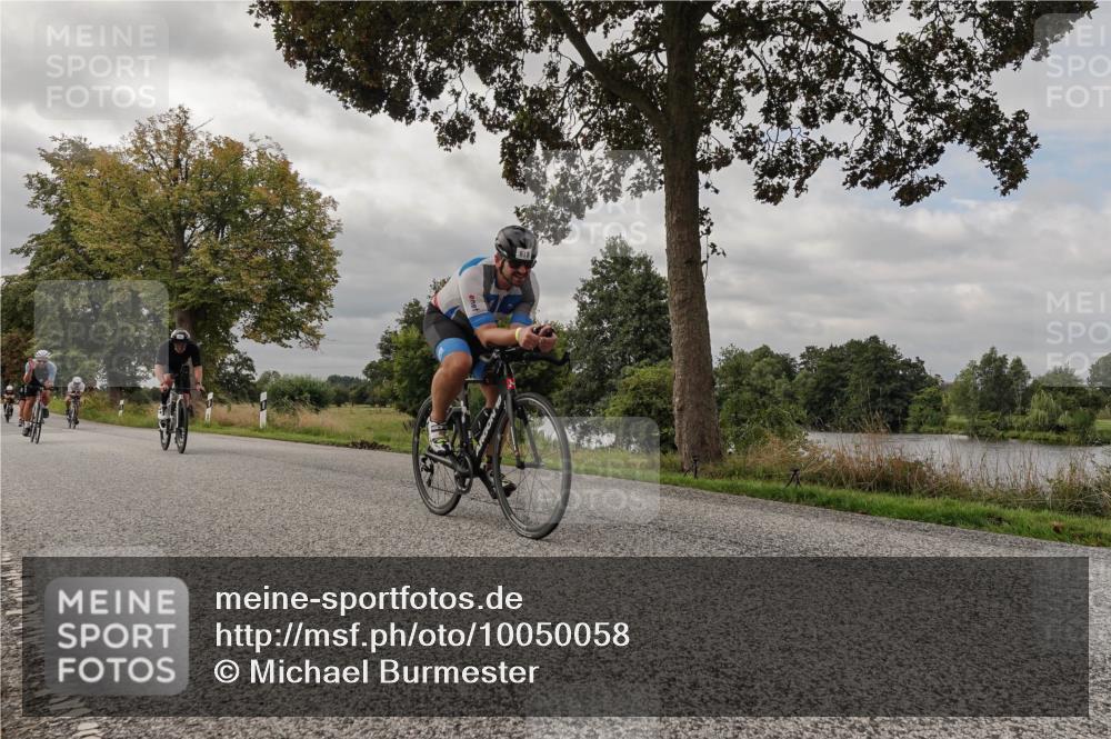 30.08.2026 - Elbe Triathlon Hamburg Michael Burmester http://msf.ph/oto/10050058 30.08.2026 09:57:22 Radfahren 261, 641, 658, 665, 678, 698, 747, 810, 887, 1896 meine-sportfotos.de