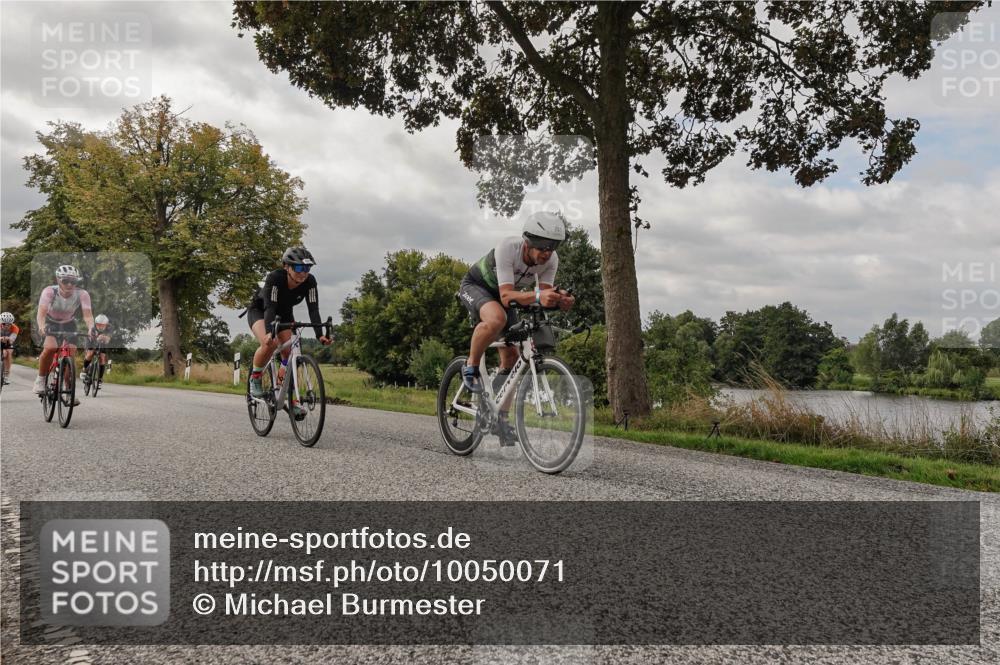 30.08.2026 - Elbe Triathlon Hamburg Michael Burmester http://msf.ph/oto/10050071 30.08.2026 09:57:25 Radfahren 261, 641, 658, 698, 747, 810, 887, 1896 meine-sportfotos.de