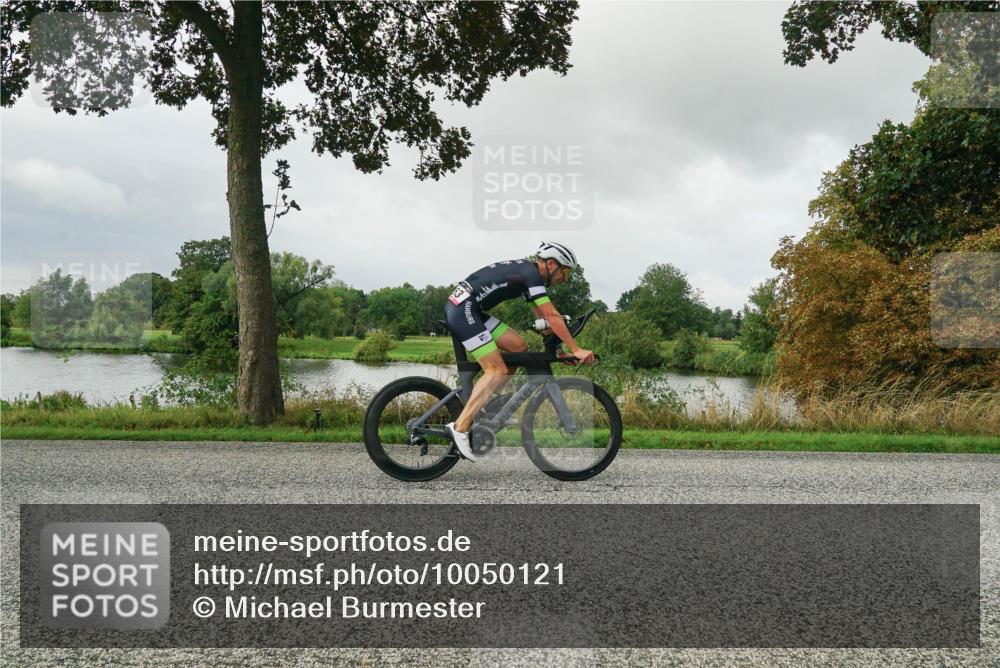 30.08.2026 - Elbe Triathlon Hamburg Michael Burmester http://msf.ph/oto/10050121 30.08.2026 09:42:11 Radfahren 253, 340, 409, 528, 605, 608, 613, 694, 731 meine-sportfotos.de