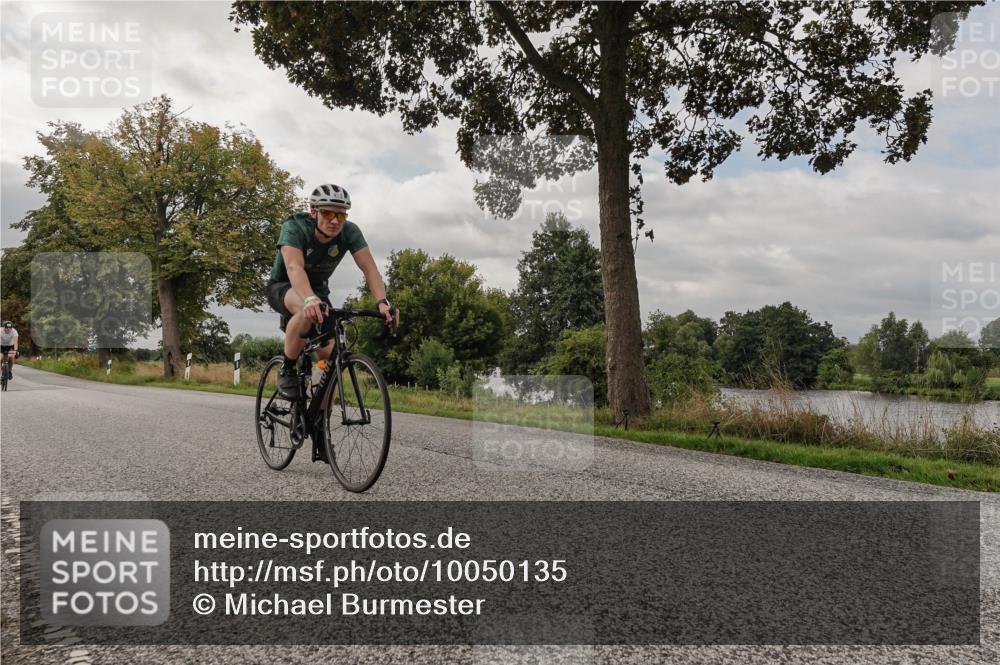 30.08.2026 - Elbe Triathlon Hamburg Michael Burmester http://msf.ph/oto/10050135 30.08.2026 09:58:09 Radfahren 403, 423, 429, 590, 785, 897, 944 meine-sportfotos.de