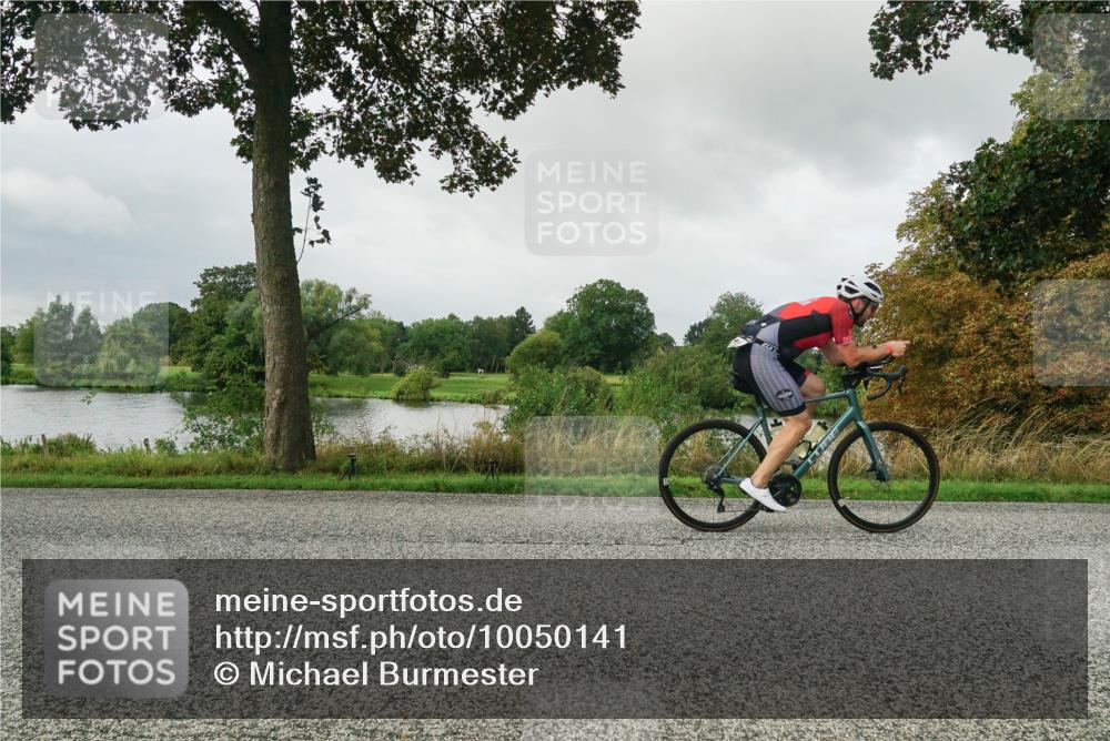 30.08.2026 - Elbe Triathlon Hamburg Michael Burmester http://msf.ph/oto/10050141 30.08.2026 09:42:17 Radfahren 357, 417, 605, 613, 631, 665, 697, 698 meine-sportfotos.de