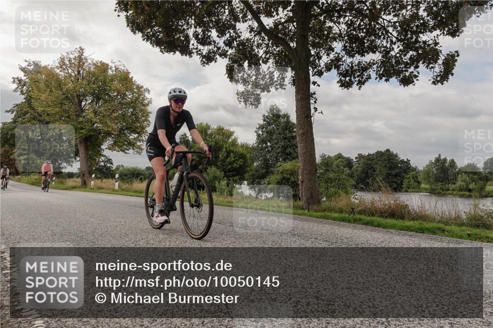 30.08.2026 - Elbe Triathlon Hamburg Michael Burmester http://msf.ph/oto/10050145 30.08.2026 09:58:14 Radfahren 403, 404, 429, 585, 590, 785, 897 meine-sportfotos.de