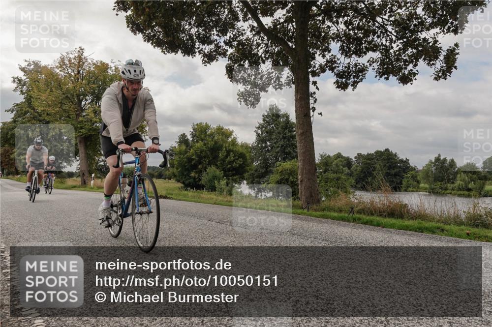 30.08.2026 - Elbe Triathlon Hamburg Michael Burmester http://msf.ph/oto/10050151 30.08.2026 09:58:16 Radfahren 404, 429, 585, 590, 603, 701, 722, 897 meine-sportfotos.de
