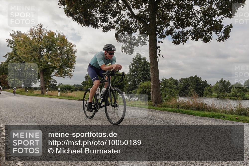 30.08.2026 - Elbe Triathlon Hamburg Michael Burmester http://msf.ph/oto/10050189 30.08.2026 09:58:35 Radfahren 417, 503, 506, 508, 526, 656, 779, 881 meine-sportfotos.de