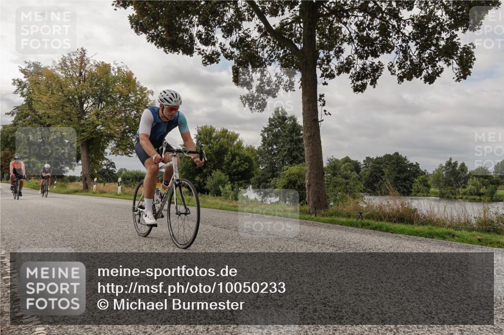 30.08.2026 - Elbe Triathlon Hamburg Michael Burmester http://msf.ph/oto/10050233 30.08.2026 09:59:03 Radfahren 299, 409, 491, 579, 580, 605, 664, 691, 718, 802 meine-sportfotos.de