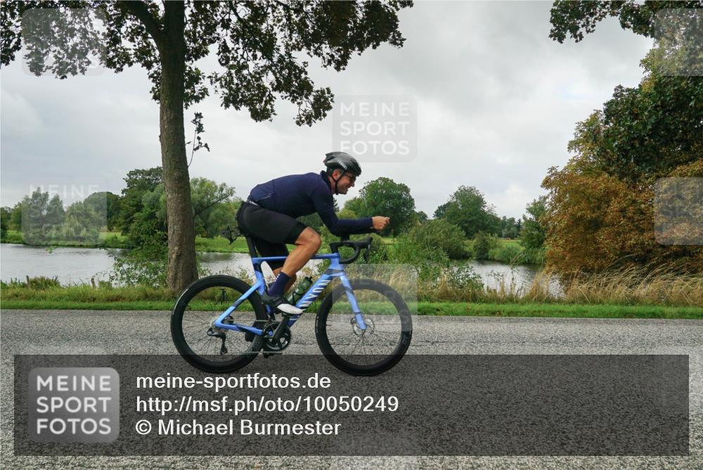 30.08.2026 - Elbe Triathlon Hamburg Michael Burmester http://msf.ph/oto/10050249 30.08.2026 09:42:52 Radfahren 275, 331, 383, 527, 734, 976 meine-sportfotos.de