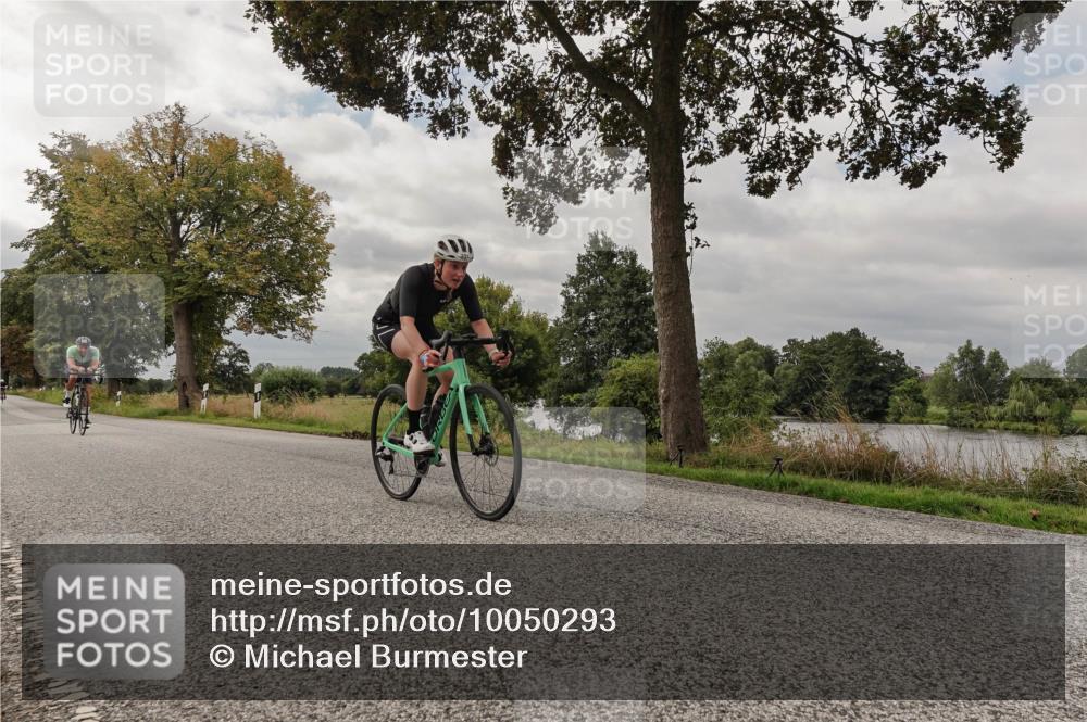 30.08.2026 - Elbe Triathlon Hamburg Michael Burmester http://msf.ph/oto/10050293 30.08.2026 09:59:35 Radfahren 331, 624, 655, 863 meine-sportfotos.de