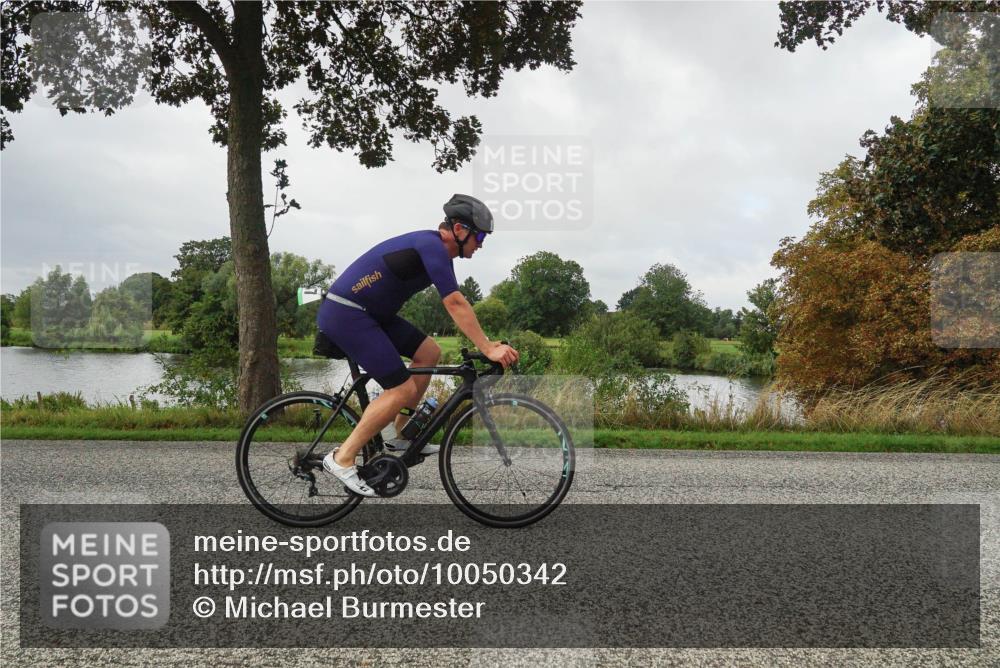 30.08.2026 - Elbe Triathlon Hamburg Michael Burmester http://msf.ph/oto/10050342 30.08.2026 09:43:33 Radfahren 249, 264, 624, 641, 647, 747 meine-sportfotos.de