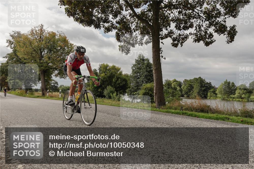 30.08.2026 - Elbe Triathlon Hamburg Michael Burmester http://msf.ph/oto/10050348 30.08.2026 10:00:45 Radfahren 558, 724, 866 meine-sportfotos.de