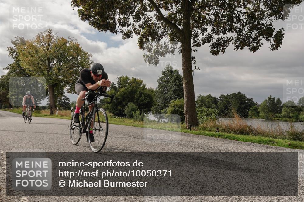 30.08.2026 - Elbe Triathlon Hamburg Michael Burmester http://msf.ph/oto/10050371 30.08.2026 10:01:10 Radfahren 533, 650, 671, 675, 700, 831 meine-sportfotos.de