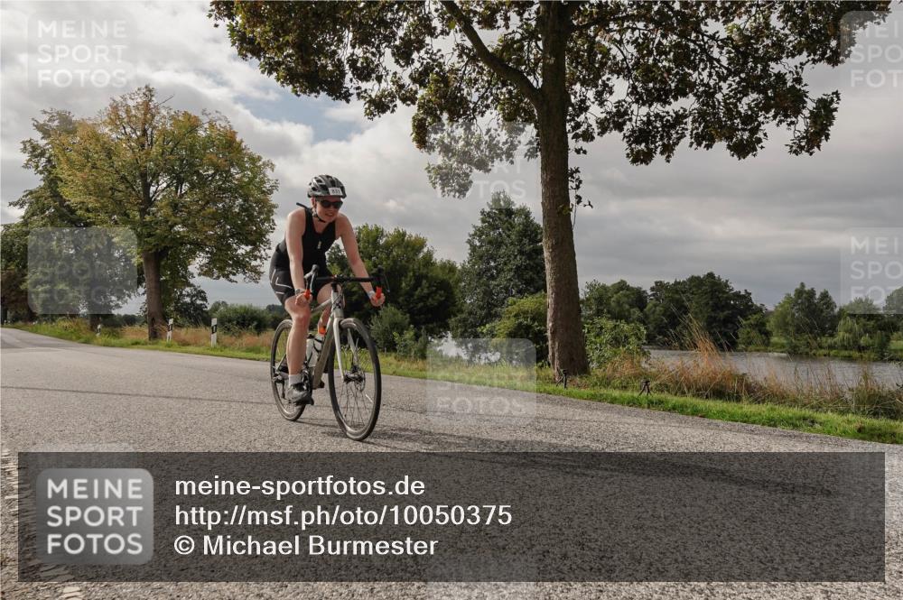 30.08.2026 - Elbe Triathlon Hamburg Michael Burmester http://msf.ph/oto/10050375 30.08.2026 10:01:11 Radfahren 533, 650, 671, 675, 700, 831 meine-sportfotos.de