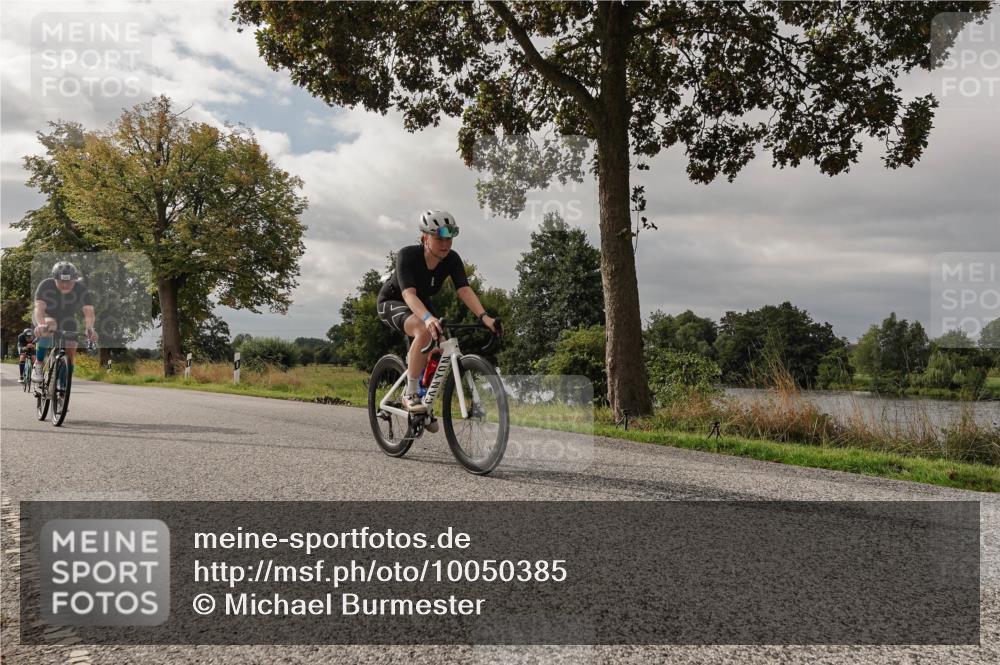 30.08.2026 - Elbe Triathlon Hamburg Michael Burmester http://msf.ph/oto/10050385 30.08.2026 10:01:23 Radfahren 264, 520, 556, 864 meine-sportfotos.de