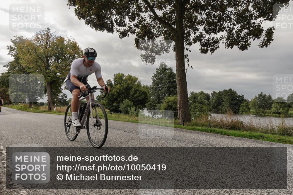 30.08.2026 - Elbe Triathlon Hamburg Michael Burmester http://msf.ph/oto/10050419 30.08.2026 10:01:50 Radfahren 546, 651, 694, 848 meine-sportfotos.de