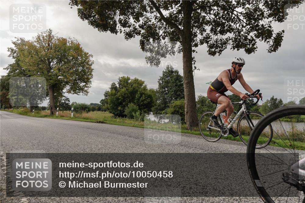30.08.2026 - Elbe Triathlon Hamburg Michael Burmester http://msf.ph/oto/10050458 30.08.2026 10:02:21 Radfahren 459, 568, 725, 879, 882 meine-sportfotos.de