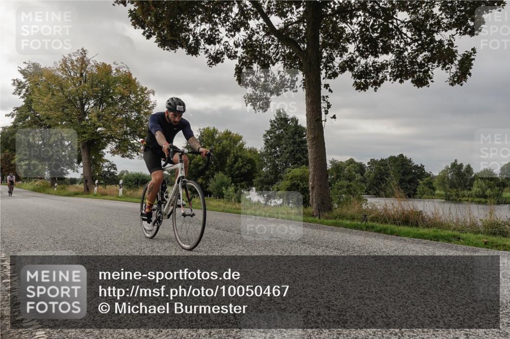 30.08.2026 - Elbe Triathlon Hamburg Michael Burmester http://msf.ph/oto/10050467 30.08.2026 10:02:37 Radfahren 564, 635, 774, 893 meine-sportfotos.de