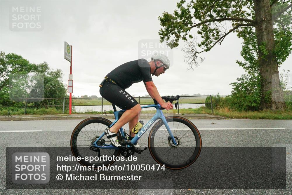 30.08.2026 - Elbe Triathlon Hamburg Michael Burmester http://msf.ph/oto/10050474 30.08.2026 15:46:39 Radfahren  meine-sportfotos.de