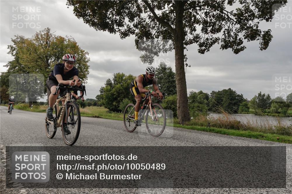 30.08.2026 - Elbe Triathlon Hamburg Michael Burmester http://msf.ph/oto/10050489 30.08.2026 10:02:56 Radfahren 493, 582, 598, 639, 670, 862, 870, 942, 978, 1894 meine-sportfotos.de