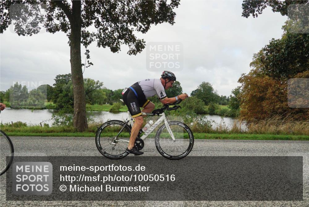 30.08.2026 - Elbe Triathlon Hamburg Michael Burmester http://msf.ph/oto/10050516 30.08.2026 09:44:51 Radfahren 273, 284, 636, 701, 724, 864 meine-sportfotos.de