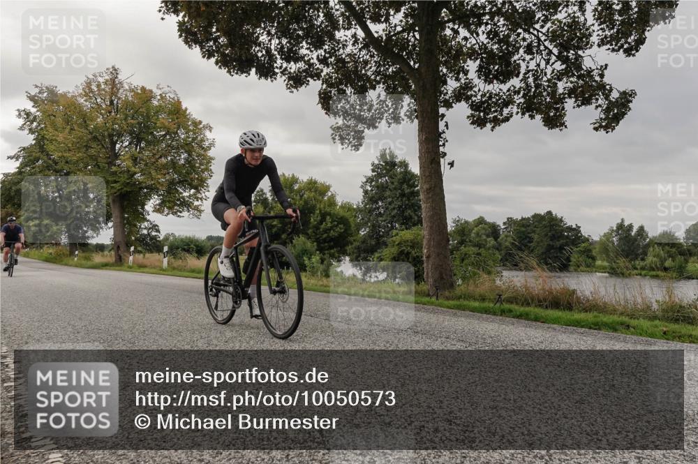 30.08.2026 - Elbe Triathlon Hamburg Michael Burmester http://msf.ph/oto/10050573 30.08.2026 10:03:55 Radfahren 521, 536, 589, 805, 953 meine-sportfotos.de